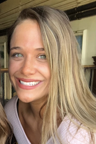 BothellAlumni's tweet image. Elizabeth Dawson, a nursing student at the University of Washington Bothell, lives her values each day by serving the most vulnerable — both in her job and in her spare time. 

l8r.it/z8TA
⁠
#uwb #uwbothell #uw #huskies #seattle #pnw