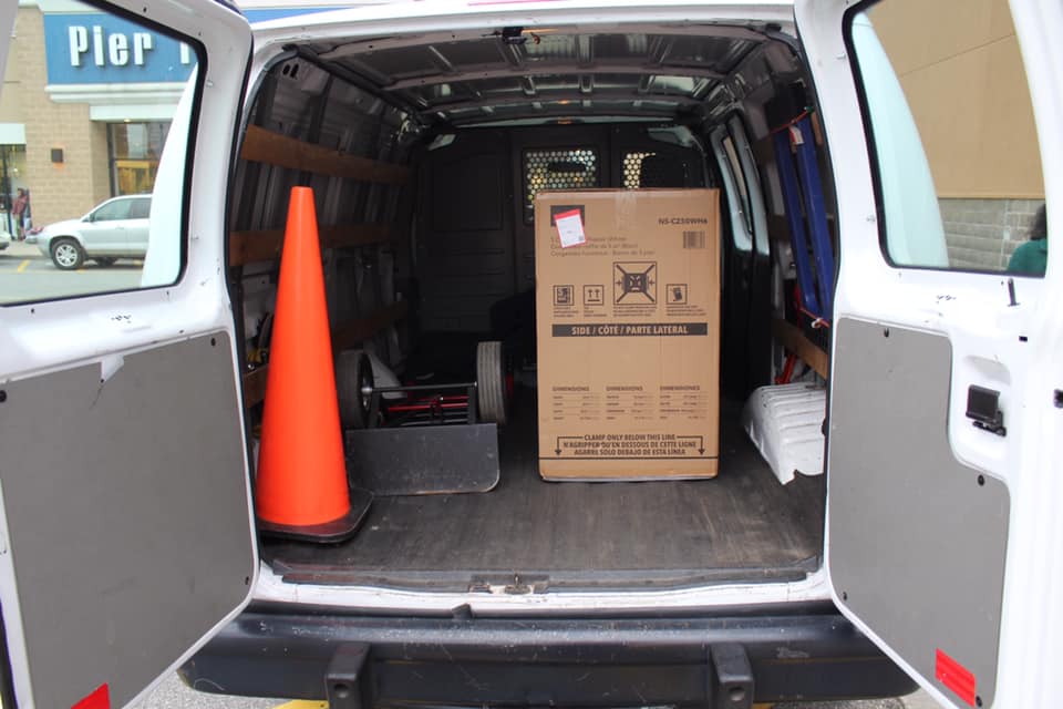 goshare's tweet photo. Don't let winter weather disrupt your projects. The #GoShare app doesn't just have #Pickups for hire. You can also use the app to hire a #CargoVan or #BoxTruck to transport your items. They'll stay safe and try.
#CargoVanApp #BoxTruckApp #DeliveryApp #MovingApp #WinterMoves https://t.co/Yrj216CRhj