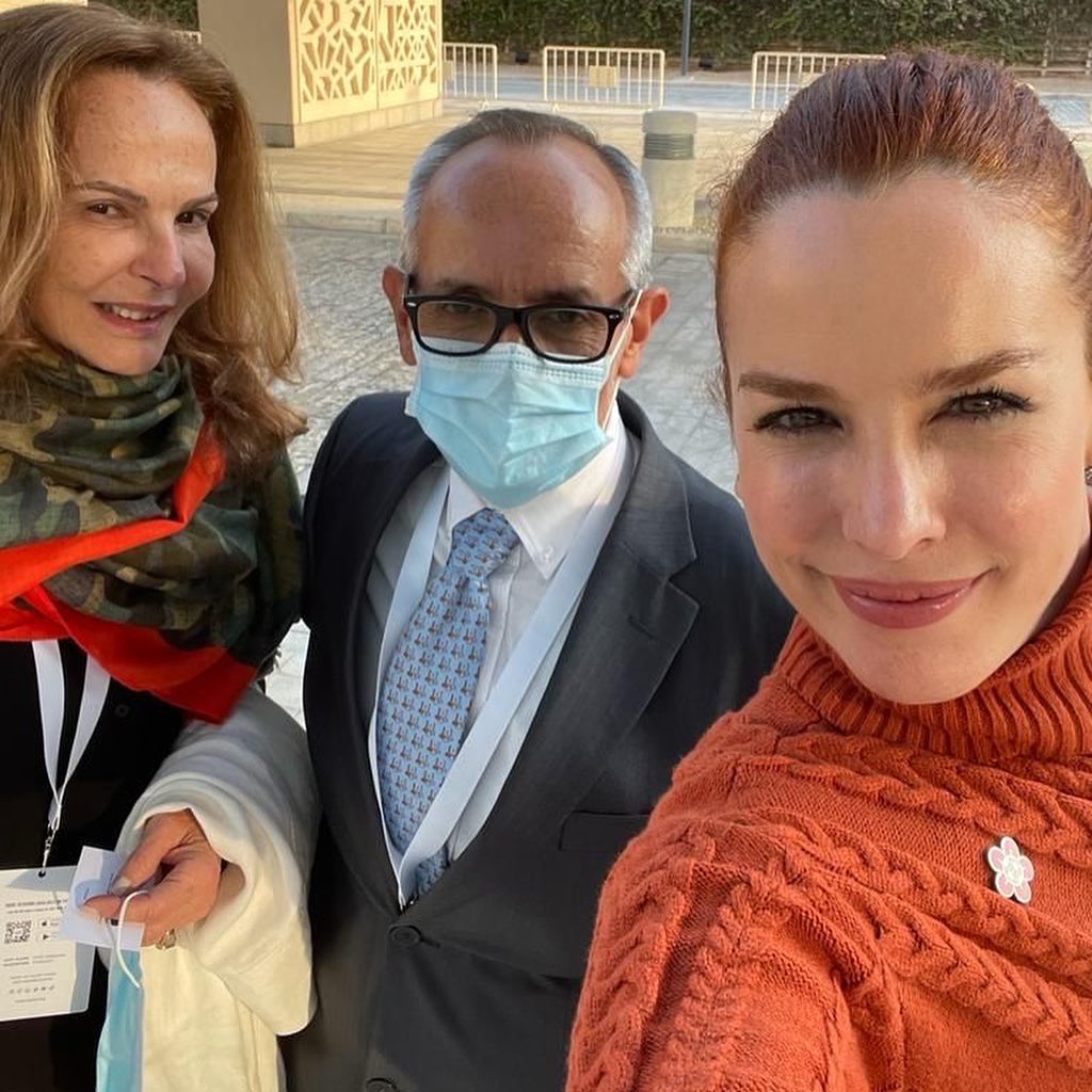 EglantinaZingg's tweet photo. Your Royal Highness Moza bint Nasser, thank you for being such a changemaker and a role model for women around the world. All my love and admiration from me and all the @goleadorasmx Community ⚽💗
#MozabintNasser #WISEsummit2021 #Qatar #futureofeducation #GenerationUnmute https://t.co/Fm63yT9pM1