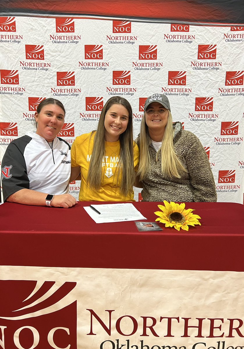 NOCEnidSB's tweet photo. 𝐶𝑜𝑛𝑔𝑟𝑎𝑡𝑢𝑙𝑎𝑡𝑖𝑜𝑛𝑠 to these 3 for making it 𝐎𝐅𝐅𝐈𝐂𝐈𝐀𝐋 today as they signed their NLI to play at the next level. We’re beyond proud of you!

Madison Kovar - Mount Marty Uni.
Macy Stockton - MACU
Kylee McDaniel - Mount Marty Uni.

#JetFAM4Life ✈️
#N_O_C https://t.co/F74SXLDm5W