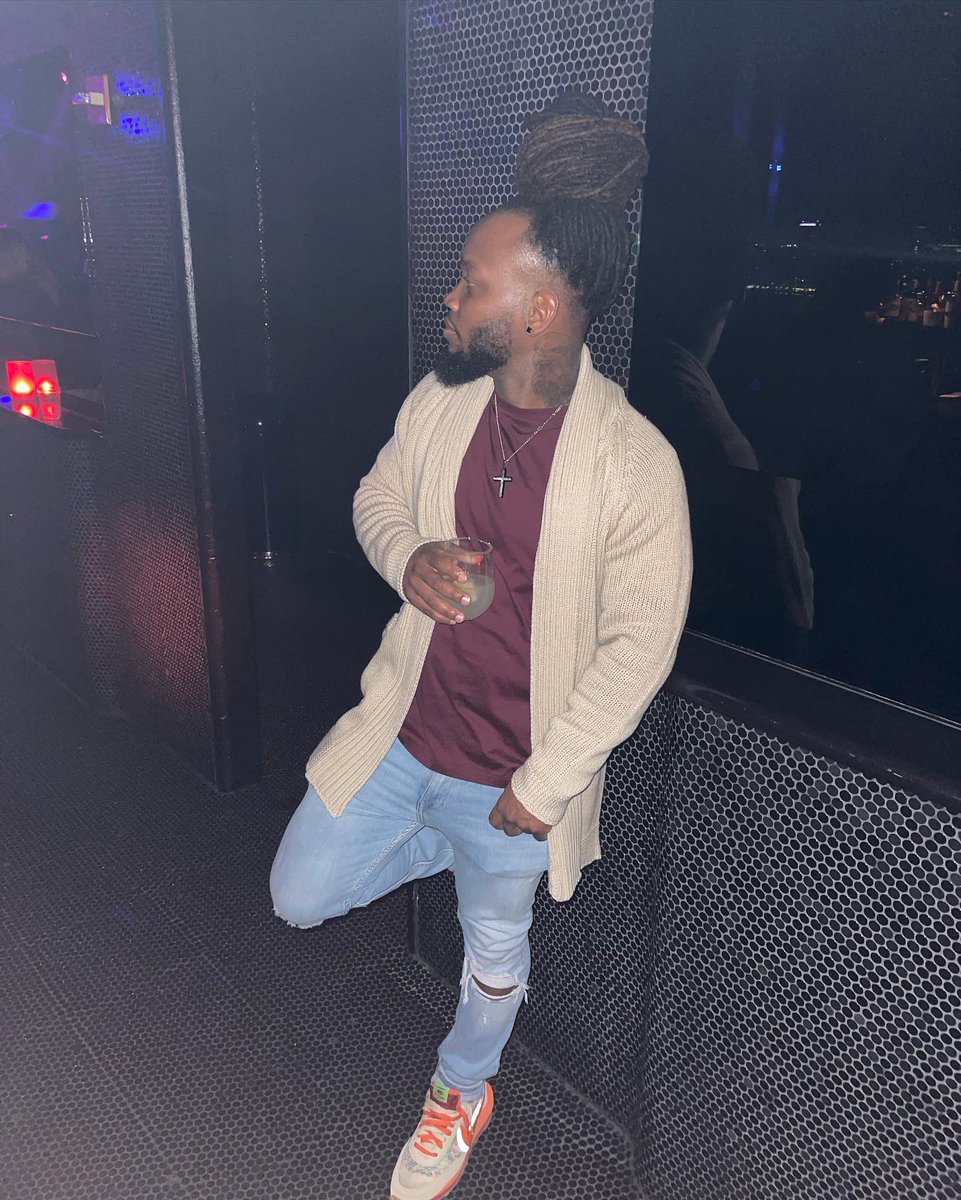 BarryAntoine's tweet photo. “Tan &amp; Cran for the Bday fit/ 
All December it’s me Bday b***h‼️” -BA

📸: @drkingnyc 

#1208 #BADay
#YesIndeed🙌🏾 https://t.co/VRbi11OsXY