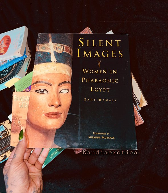 Name something more extravagant &amp; alluring than ancient Egyptian divine femininity.🏺#books #egyptian<a href="/tag/beauty"class="tags"><span>#beauty</span></a><a href="/tag/book"class="tags"><span>#book</span></a><a href="/tag/history"class="tags"><span>#history</span></a><a href="/tag/books"class="tags"><span>#books</span></a><a href="/tag/egyptian"class="tags"><span>#egyptian</span></a><a href="/tag/ancient"class="tags"><span>#ancient</span></a>