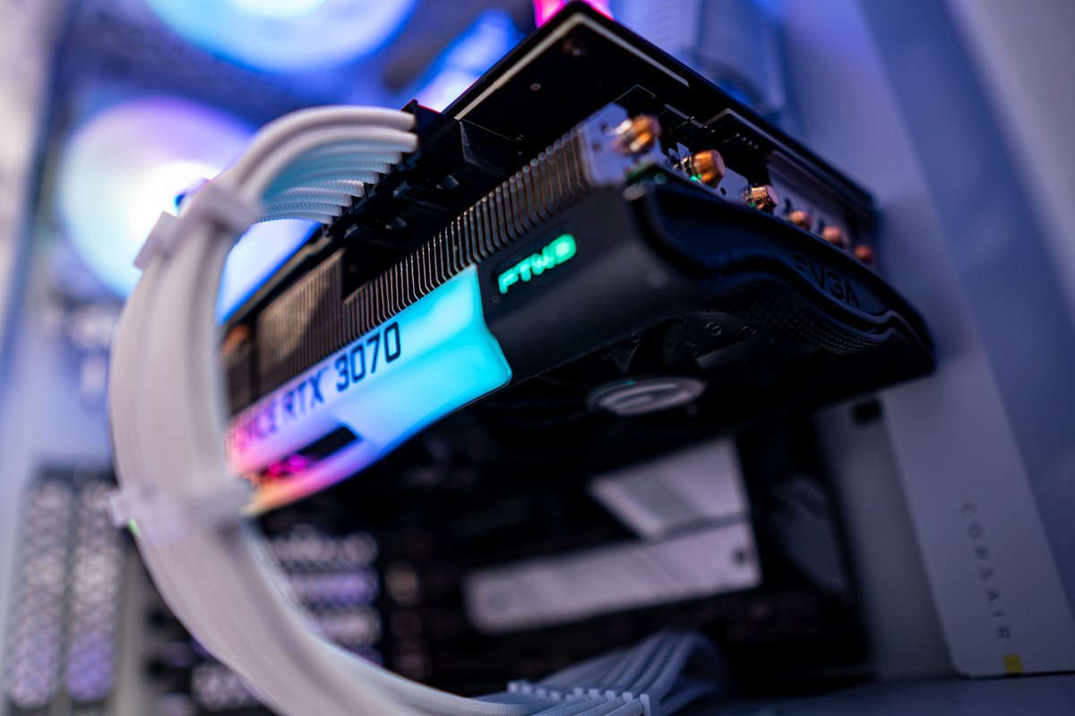 StinceBuilt's tweet image. We've had our fair share of beauties built this week! Just wait till you see what's coming!🔥

The real question....

Who's NEXT?! ✅
stincebuilt.com/lets-build

#StinceBuilt #CustomPCs