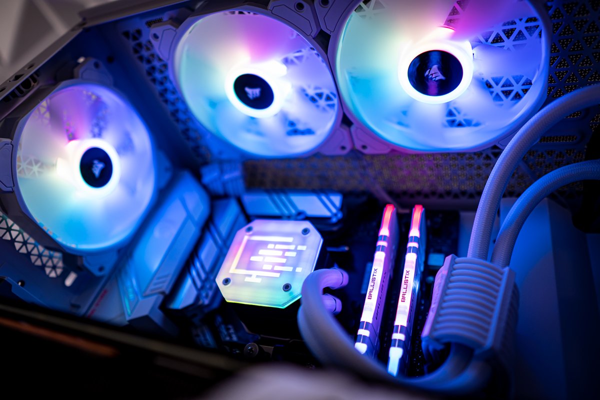 StinceBuilt's tweet image. We've had our fair share of beauties built this week! Just wait till you see what's coming!🔥

The real question....

Who's NEXT?! ✅
stincebuilt.com/lets-build

#StinceBuilt #CustomPCs