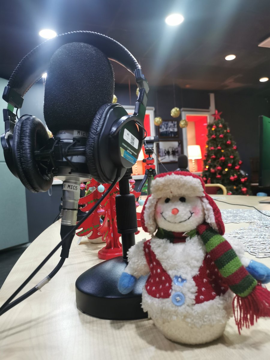 gerbulradio's tweet photo. Танаас үлдэх бүхэн
Зуун жилийн дараа ч үлдэх
Алхсан мөр шиг тань тод
Амьдралын амьд хэлхээ байг!
#930show Өглөөний мэнд ээ https://t.co/WOt7Q5nU4i
