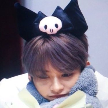 9897bits's tweet image. our kuromi and cinnamoroll 🤍 |#JUNGKOOK #LEEKNOW
