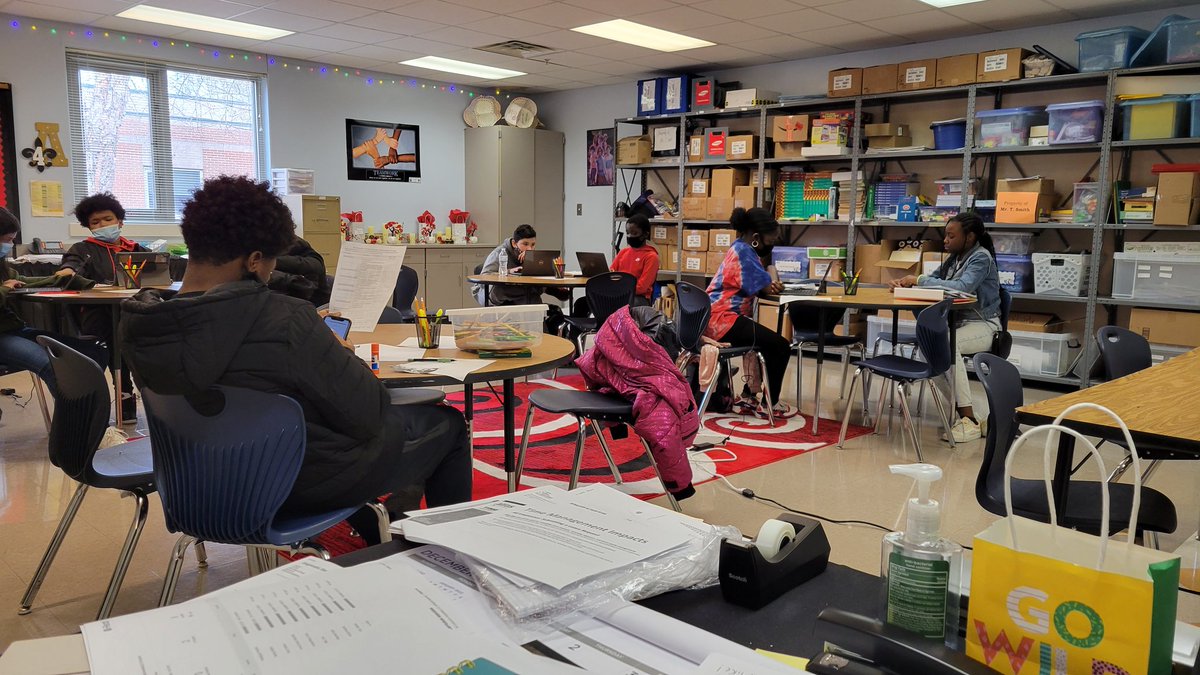 He_TEaches's tweet photo. It's an iReady Math Diagnostic Party type of day...#InstructionFirst #MathIsMathing @PaulDWestMiddle https://t.co/LmAIzsVl3E
