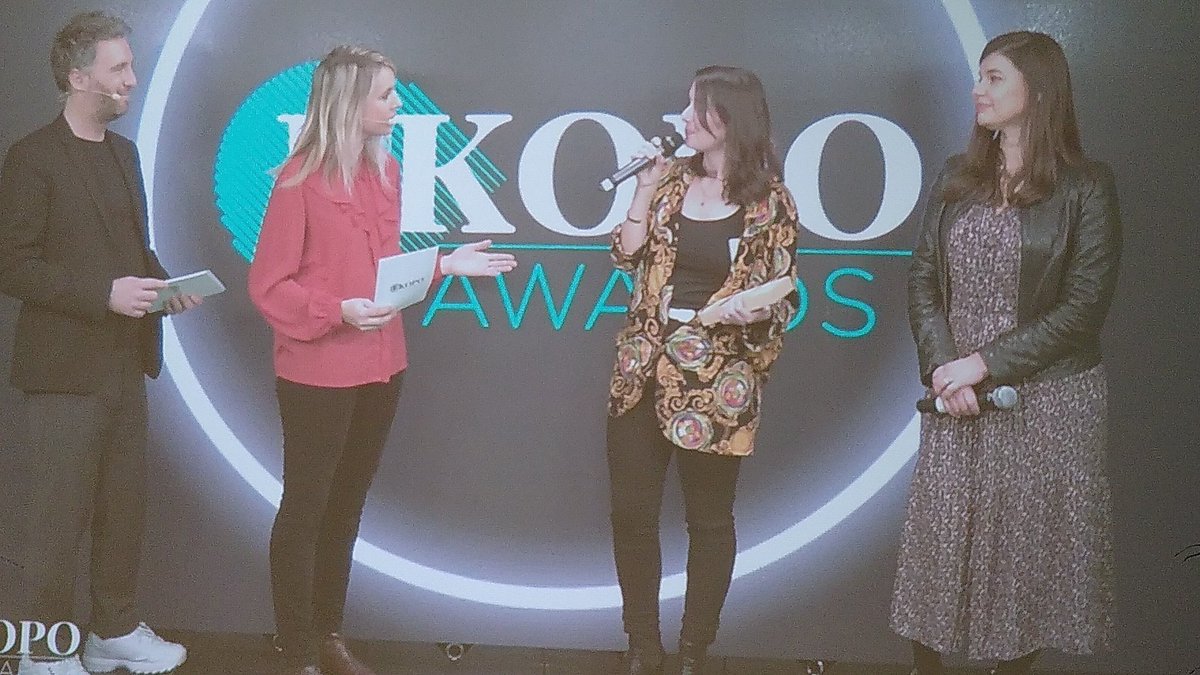 CélinePuffArdichvili (@celinepuffardi) on Twitter photo Personnalité engagée 2021 #EkopoAwards bravo <a href="/emery79/">Emery Jacquillat</a> <a href="/Camif_/">Camif</a> <a href="/guidesnoes/">Guillaume Desnoës</a> <a href="/Alenviservices/">Alenvi</a> et Julie Chapon #Yuka bravo à tous pour votre impact - et pour ton combat Julie 💪 ! Merci <a href="/EmilieKovacs/">Emilie Kovacs</a> <a href="/EKOPO_/">EKOPO</a> Personnalité engagée 2021 #EkopoAwards bravo <a href="/emery79/">Emery Jacquillat</a> <a href="/Camif_/">Camif</a> <a href="/guidesnoes/">Guillaume Desnoës</a> <a href="/Alenviservices/">Alenvi</a> et Julie Chapon #Yuka bravo à tous pour votre impact - et pour ton combat Julie 💪 ! Merci <a href="/EmilieKovacs/">Emilie Kovacs</a> <a href="/EKOPO_/">EKOPO</a>