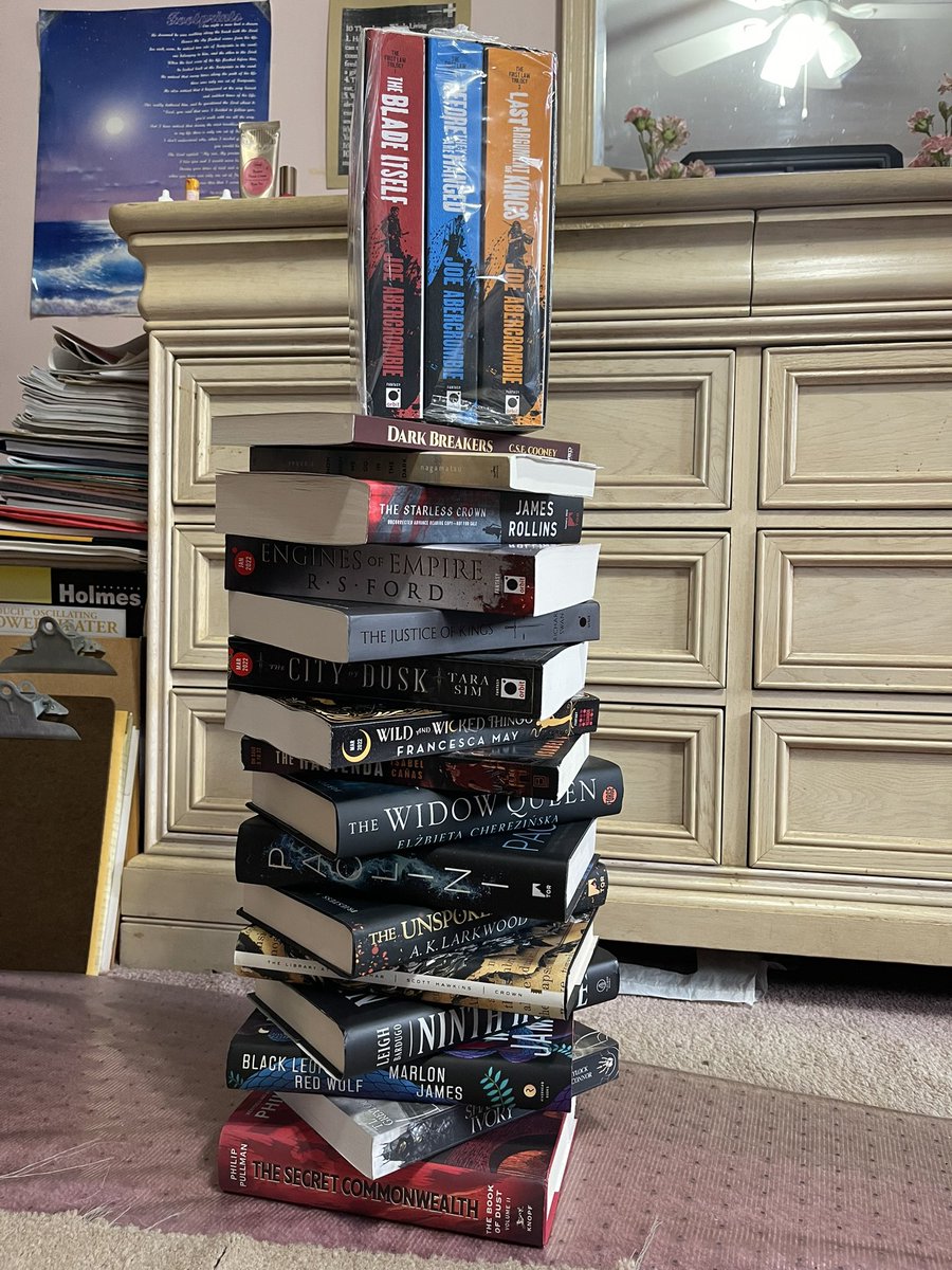 AquaVenatus's tweet image. This is what I’ve been doing instead of reading! #bookstackchallenge #TBRpile