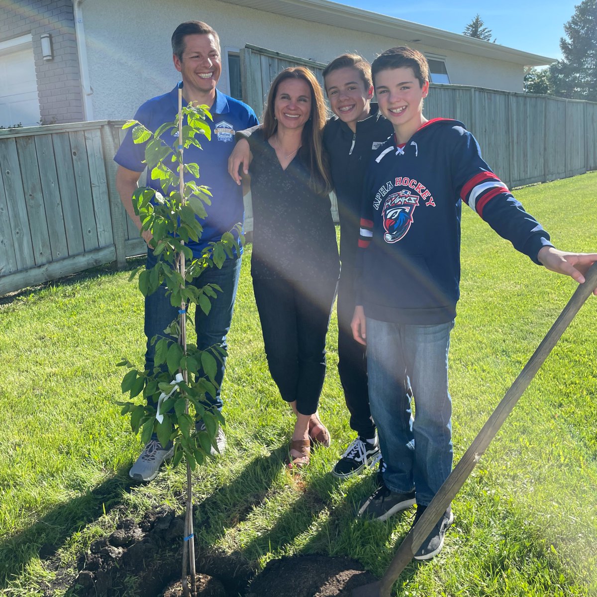 TreesWinnipeg's tweet photo. Did you plant a tree this year? You can still register your tree(s) with The Million Tree Challenge. #milliontreewpg ๐ณ
We are so close to reaching our goal of planting and registering 20,000 trees in Winnipeg in 2021.
To register your trees, visit https://t.co/GeTXFWLv7O https://t.co/E3N47BNoIb