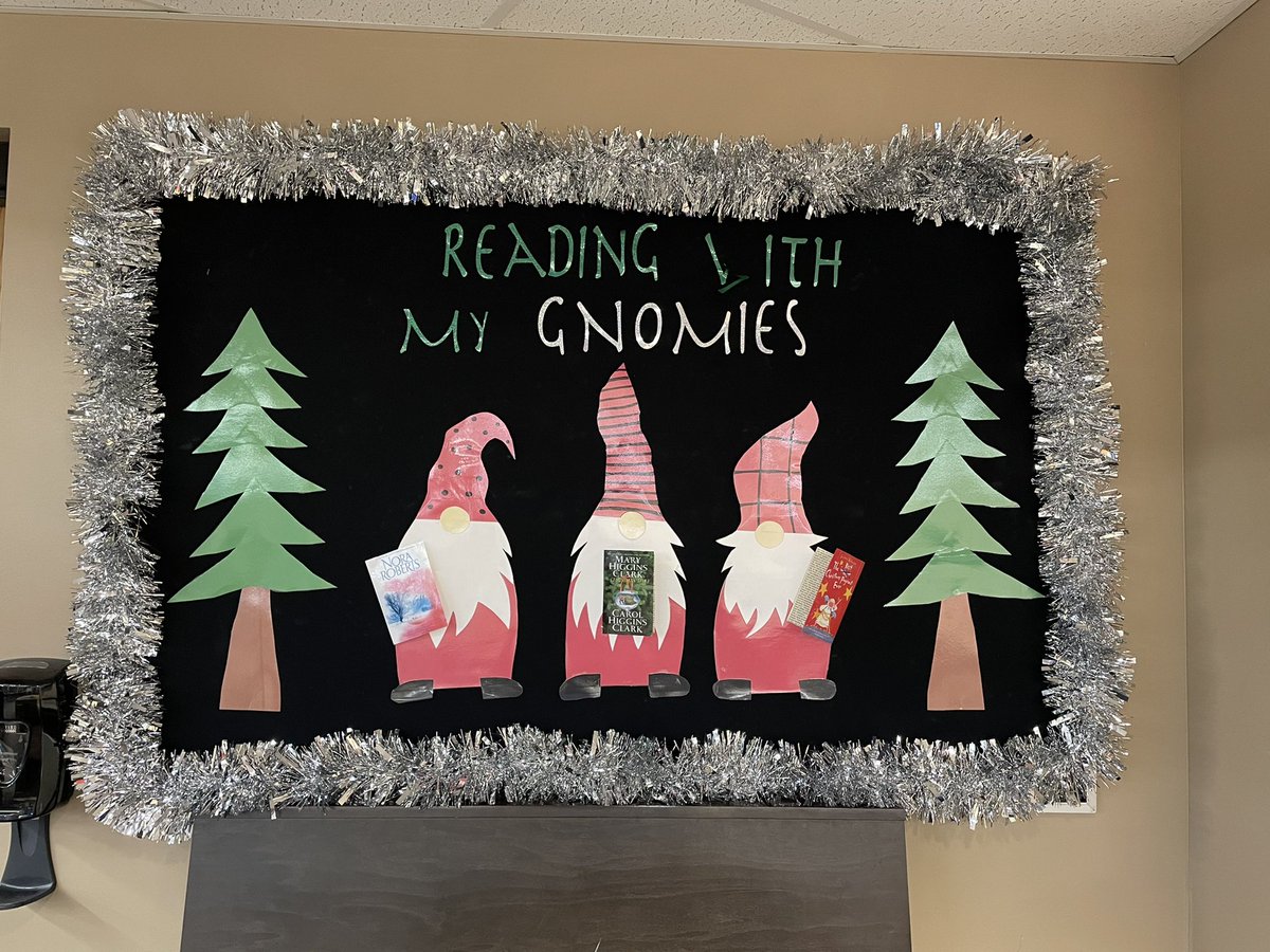 library_CHS's tweet photo. Join us for some great reads! @library_CHS @CHS_Indians https://t.co/v1UTSlzdU2