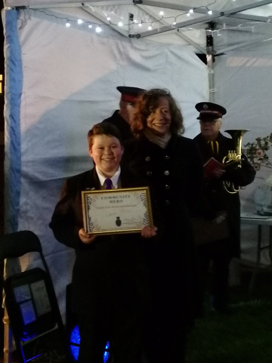 muttsnmogs's tweet photo. @UoL_Paramedics @EMASNHSTrust Tonight, after being nominated by his school, lucas got a community hero award for all his work supporting crews at lincoln county every weekend (whatever the weather!) last week he got a community hero award from the chief constable of lincs police! https://t.co/mrRlJeB0Bv