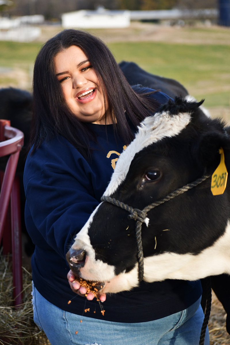 gxldendess's tweet photo. ANIMAL SCIENCE, B.S.
2 more days👩🏽‍🎓✨ https://t.co/2sn6fTSWQg