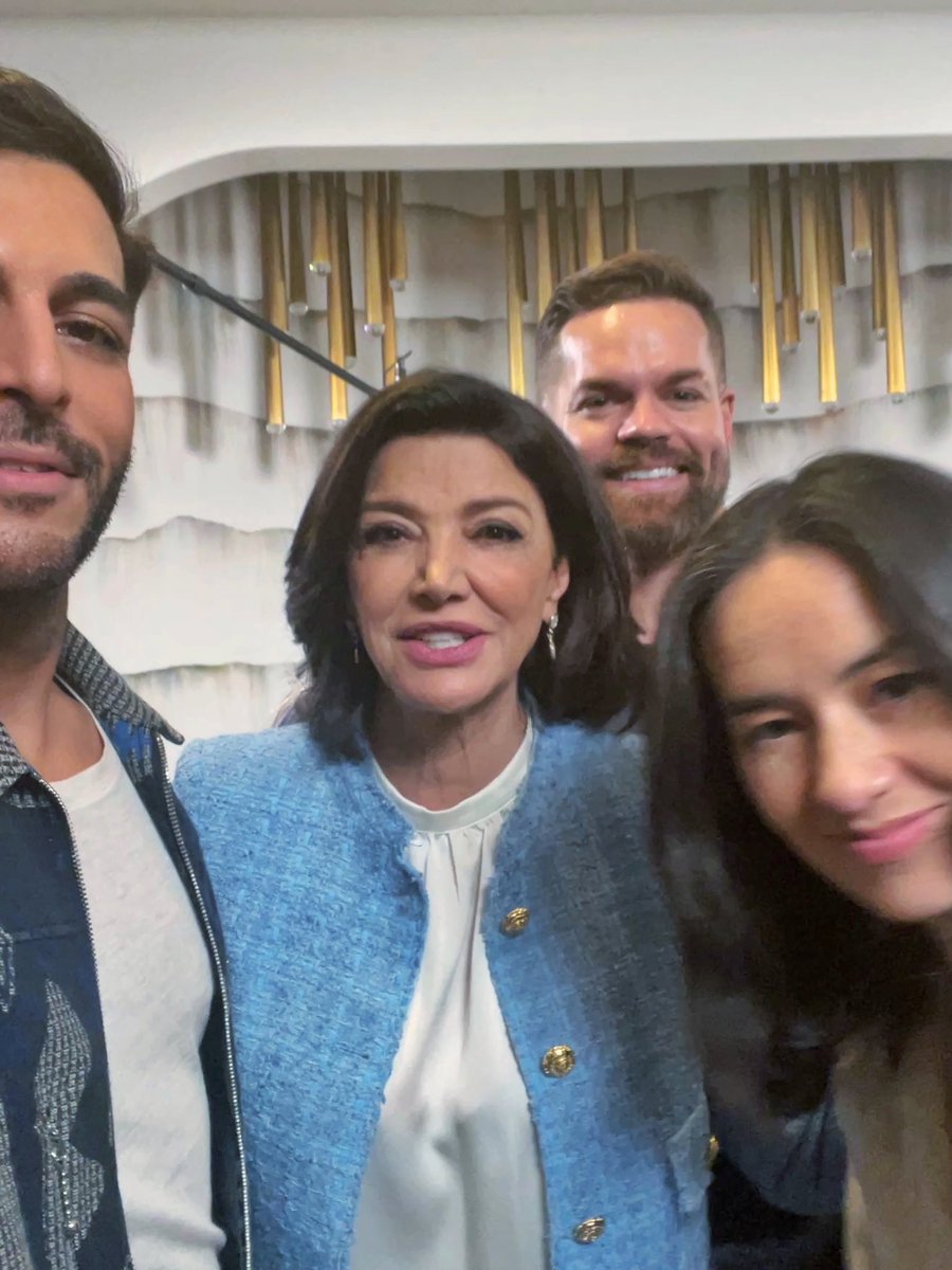 keonmalexander's tweet photo. The cast of #TheExpanse reunited in Hollywood to celebrate the Premiere of Season 6 with hugs, high-risk fashion choices, hilarious on-set stories — and an obscene number of blurry selfies.

How are you celebrating the Premiere?!

#ScreamingFirehawks @ExpanseOnPrime @TheExpanseWR https://t.co/y7Lm9hUBJw