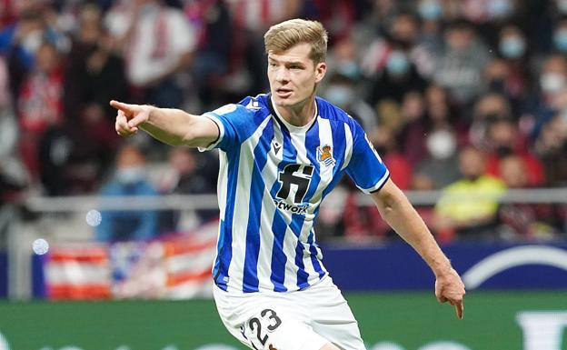 La Liga Lowdown 🧡🇪🇸⚽️ on X: 🚨🔵⚪️ GOOOOOOOOOL REAL SOCIEDAD - Real  Sociedad 3-0 PSV Alexander Sørloth gets his name on the scoresheet! The 10  men of PSV look tired and the