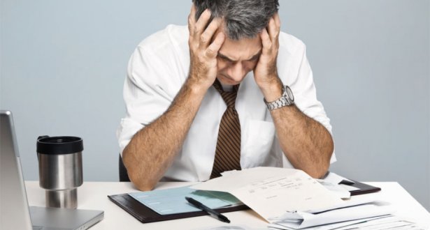 تنبيه🚫
زملاء المحاسبين والمراجعين
الأقارب
الزوج والزوجة
من ديسمبر إلى نهاية فبراير
من أسوأ الفترات في عمل المحاسب والمراجع
👇
(مافيه مرض ولا يحتاج شيخ يقرأ عليه ولا طبيب)
كل الموضوع أنه مكروف ومضغوط
يعني فتره وتعدي 
تحملوهم وامنحوهم مزيد من والاهتمام
منشن الاطراف ذات العلاقة😂