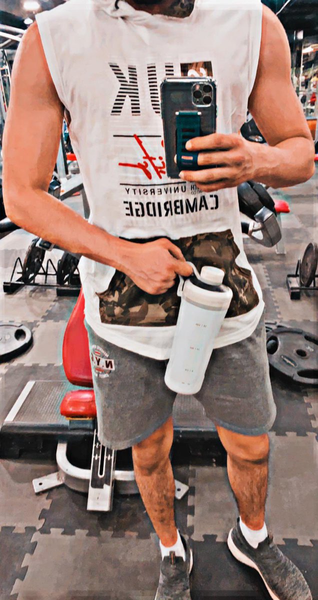 حنّا نحب الصّدق ونْقول الصحيح 
والمشكله فالناس تفهمنا غلط !

#مساء_الخير