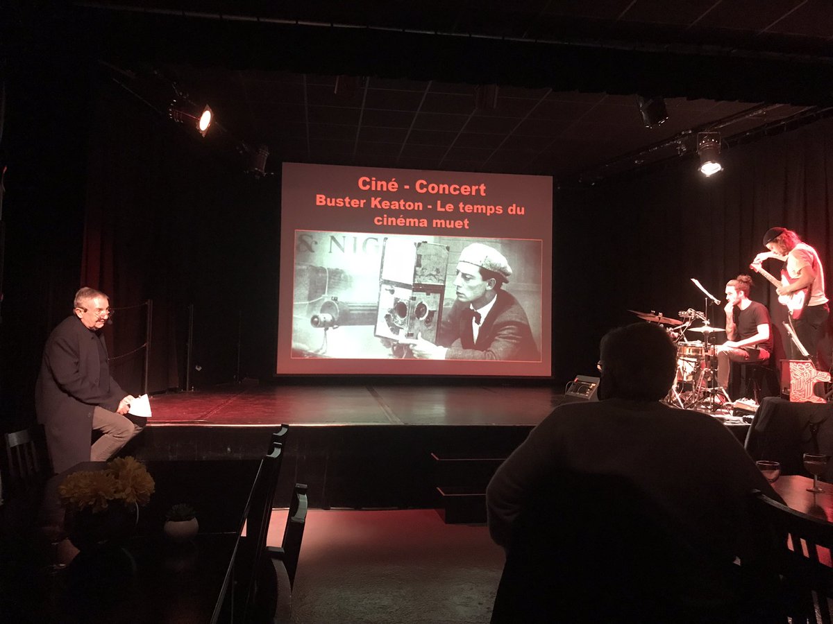 Soirée à <a href="/LaRueasso/">La Rue</a> autour de buster Keaton avec un groupe de jazz en live. Merci à Alain pour l’introduction détaillée et pleine de vie. Merci par avance pour cette soirée.