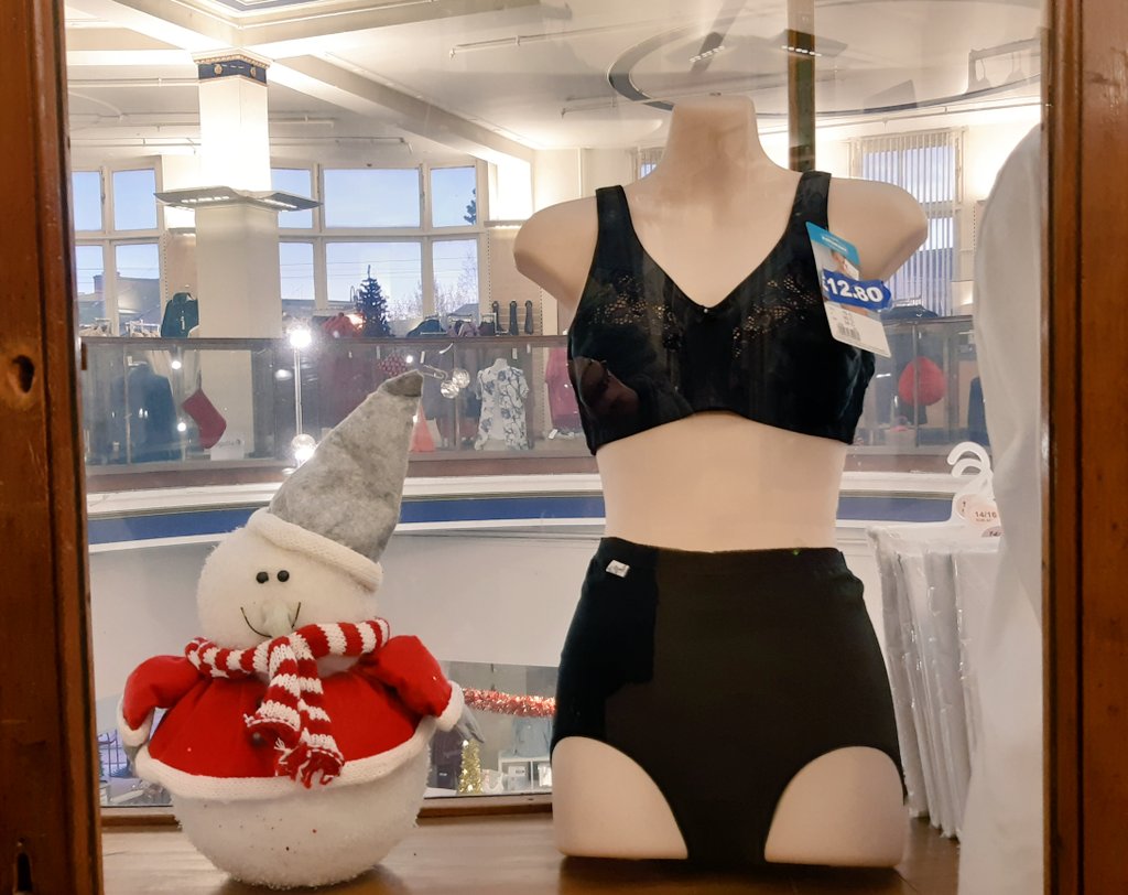 angela_slaven's tweet photo. DystopiAdvent 9

#Advent #Christmas #Dystopia #clydebank #thebigstore https://t.co/s8PbqzxUJh
