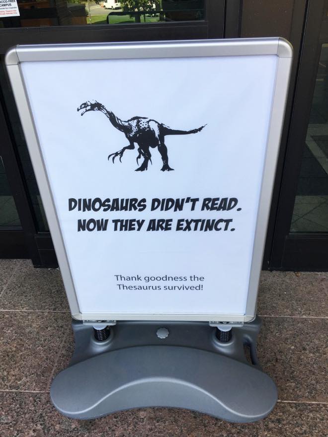 IrisReading's tweet image. #readinghumor #bookhumor