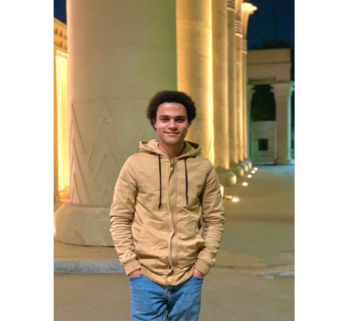 يا تكون قد الحياه ي تعيش وحيد وسط الدروب.⚡🌐