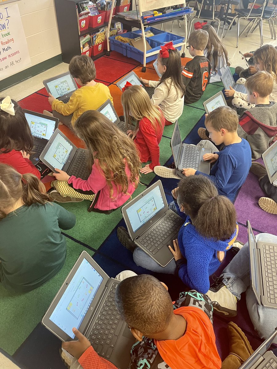 BrinnDoyle's tweet photo. Computer Science #CSWeekatMES #workingonmyroar @MunfordElem @TCBOE https://t.co/pj53HZLy99