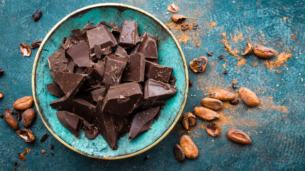 SabrinaLiberta's tweet photo. 🎄🎁 LIKE 🤩RETWEET 🤩WIN 🎁🎄

Wij verloten binnenkort deze leuke chocolade mal. Maak de lekkerste reepjes hoe jij ze het lekkerst vindt! Like deze post en retweet, wie weet ben je volgende week vrijdag (17e) winnaar 😁 #LikeRetweetWin #Chocolate #WINWIN  https://t.co/qwKXyvmCYC https://t.co/XmMXHrQtag