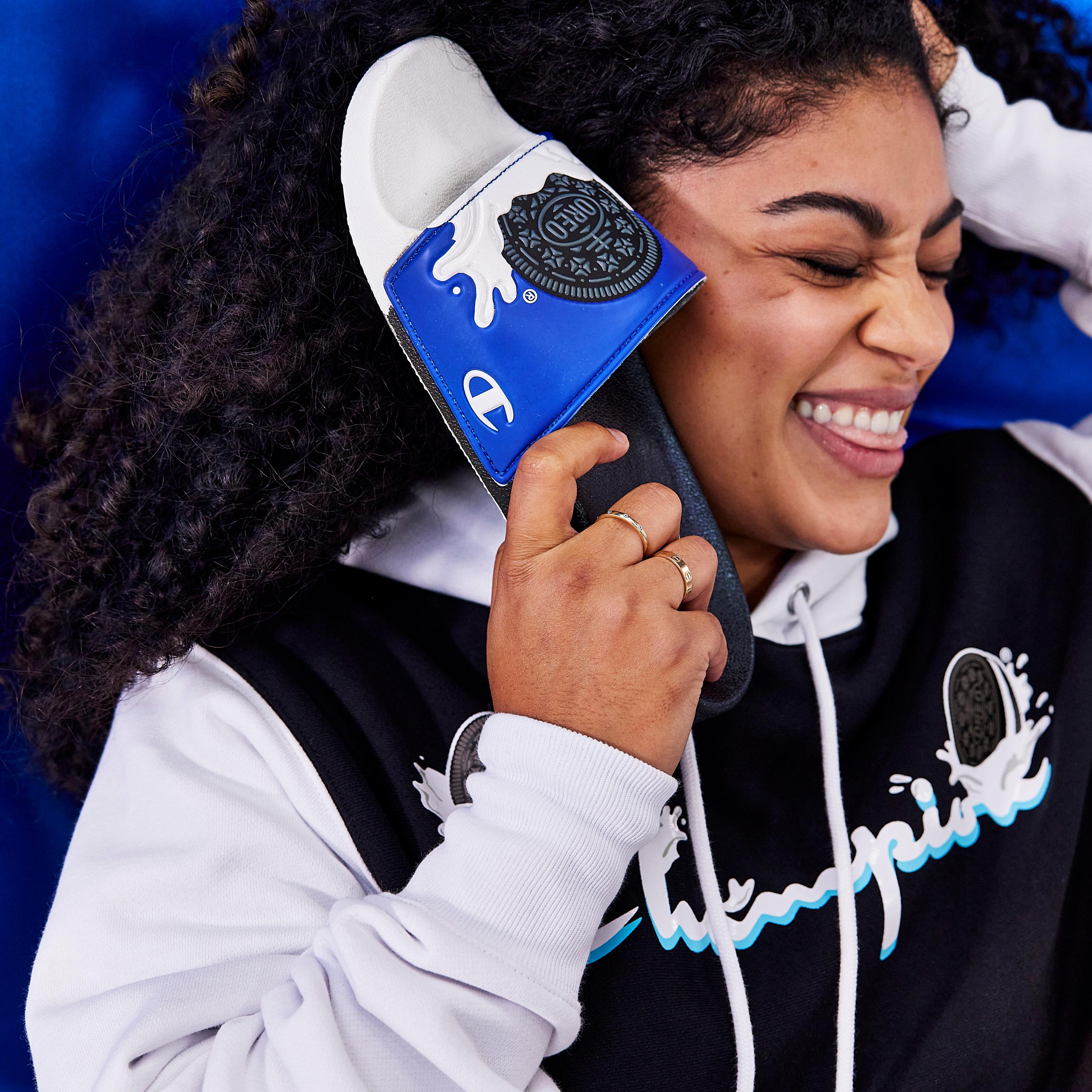 Champion hoodie deals footaction