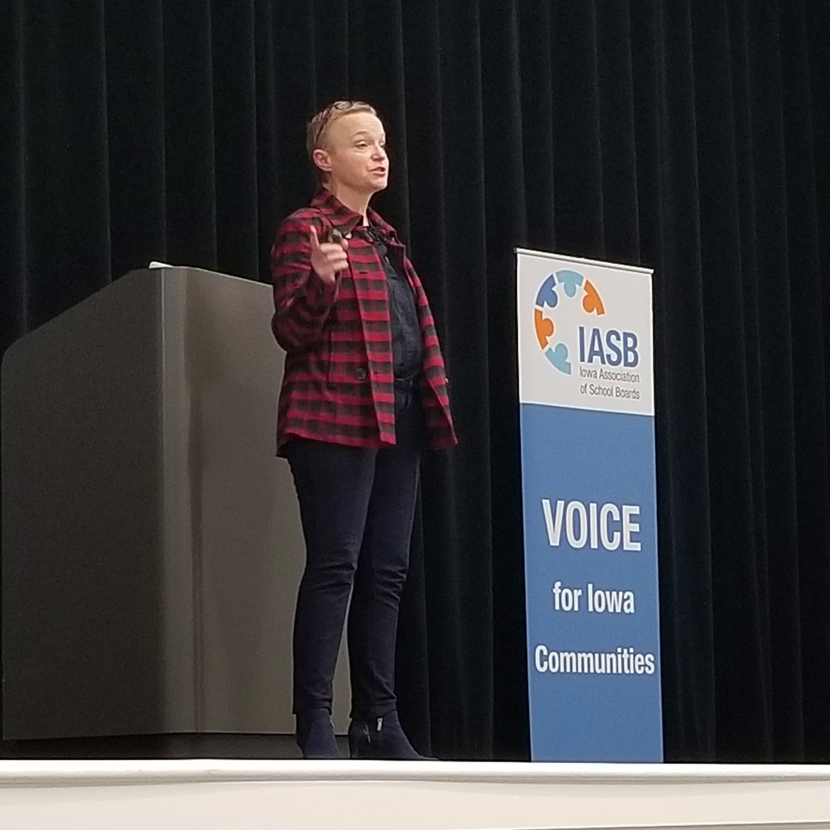 “Hope is not a strategy by itself, but it is the small steps of progress made by combining vision and results.”—Noreen Bush, Superintendent, Cedar Rapids Schools; Superintendent of the Year
<a href="/CRSCHOOLS/">CR Schools</a> #ISFLC #IASB #IowaPublicEd #studentSuccess #sageSuptAdvice