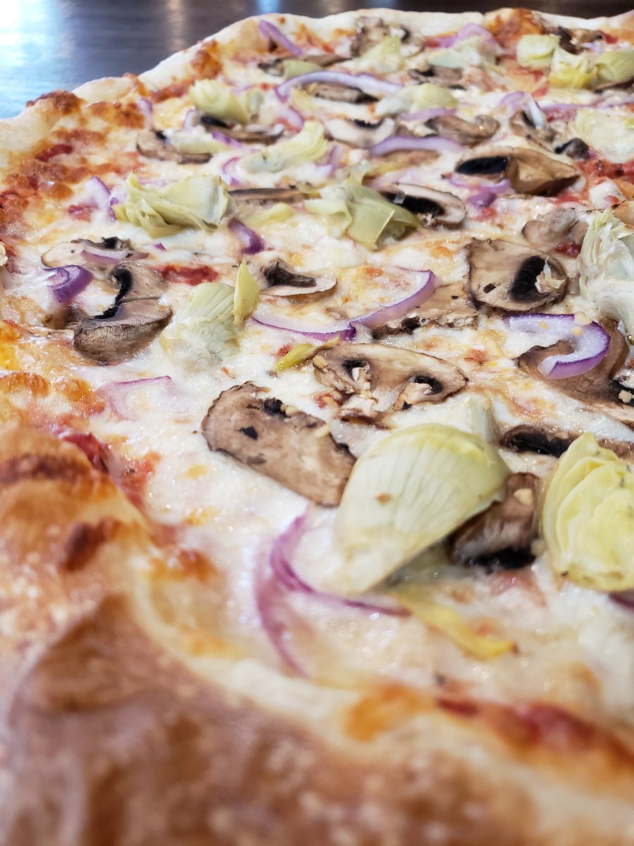 AtomicPizzaPDX's tweet photo. Hot slices!
#pdxpizza #atomicpizzapdx #pdxlunch #AtomicPizza #IsItLunchTimeYet #hungry https://t.co/mUFrr5tYqq