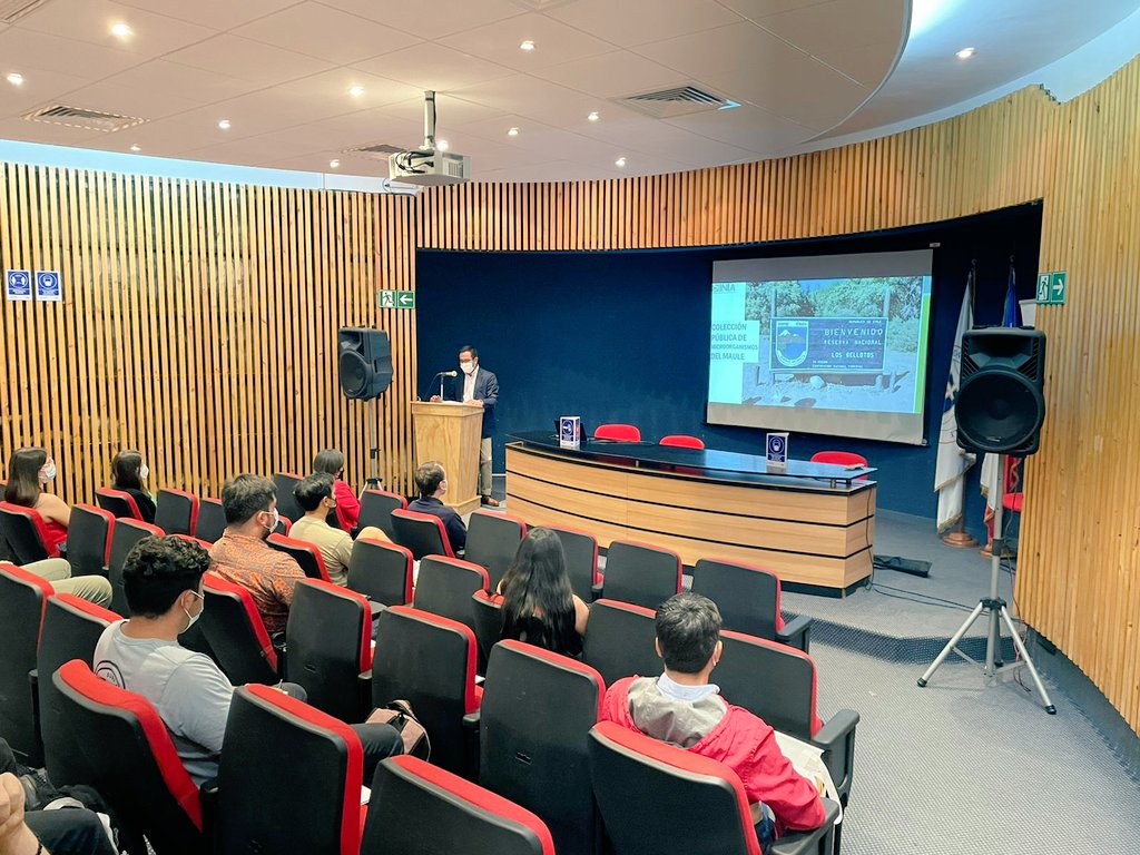 INIARaihuen's tweet photo. En Talca, Seminario “Importancia de Colecciones de Microorganismos para desarrollo biotecnológico de Región del Maule". Organizado por @iniachile y @ucatolicamaule. Finalización Proy. @GOREMaule
@iniachile "Colección pública de microorganismo nativos del Maule". @descubreelmaule https://t.co/x4OxGE0VgA