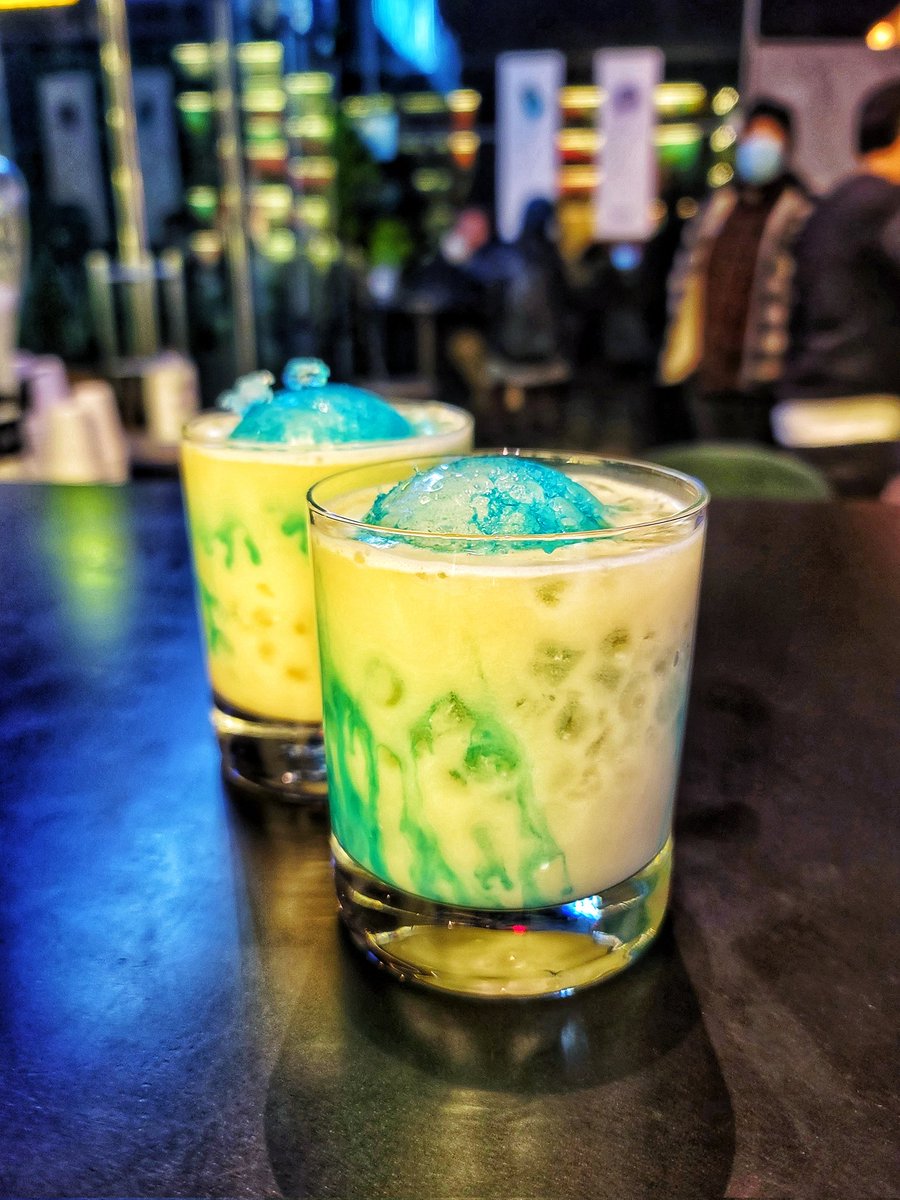 Winter is coming and the mountains be chilly! Come get geeked and tipsy at <a href="/OS_NewYorkCity/">OS NYC</a> #cocktails #Christmas #bartender