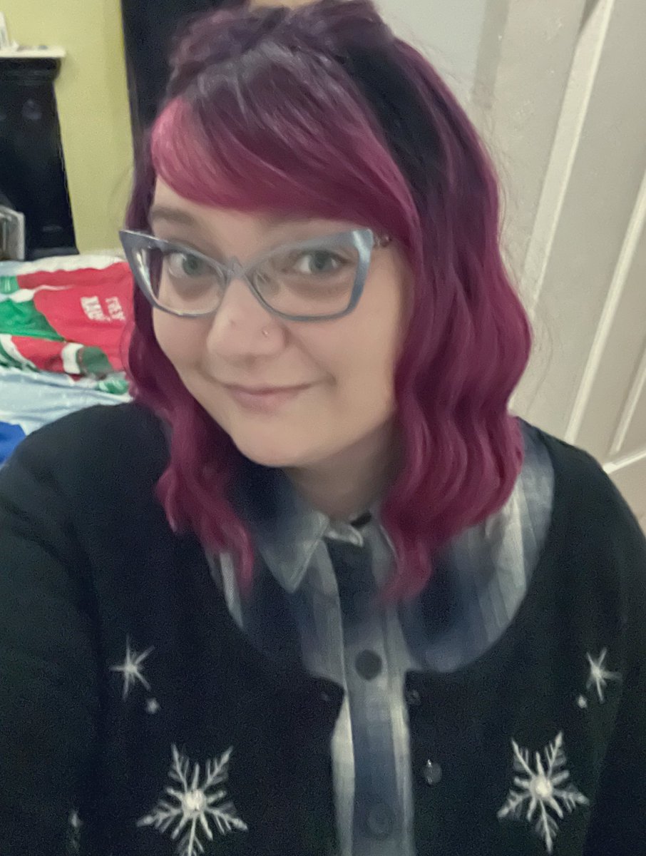 DigitalCHC's tweet photo. Day 9 : Charlotteās #FestiveThreads
Checked dress & snowflake cardigan. No witty caption today, itās been a day. https://t.co/QBcR29yOQy