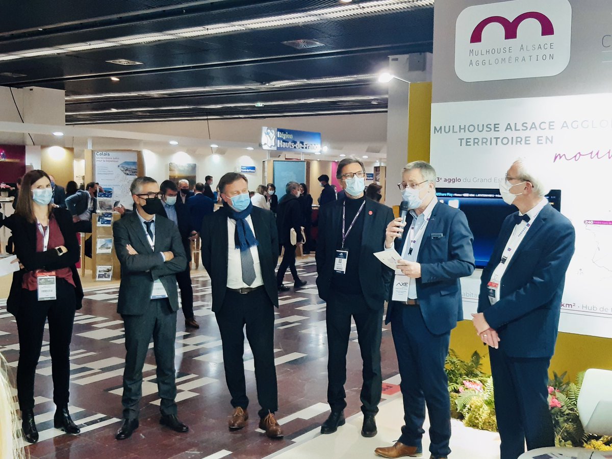 MulhouseAgglo's tweet image. Les échanges continuent au @salonsimi avec nos Vice-Présidents, @Laurent_RICHE pour l’attractivité du territoire et Thierry Belloni pour l’aménagement, @Daniel_Richet @CetimFrance, Thierry Bièvre @ElithisGroupe, @JeanBouille Citivia SPL. Notre culture partenariale est une force!