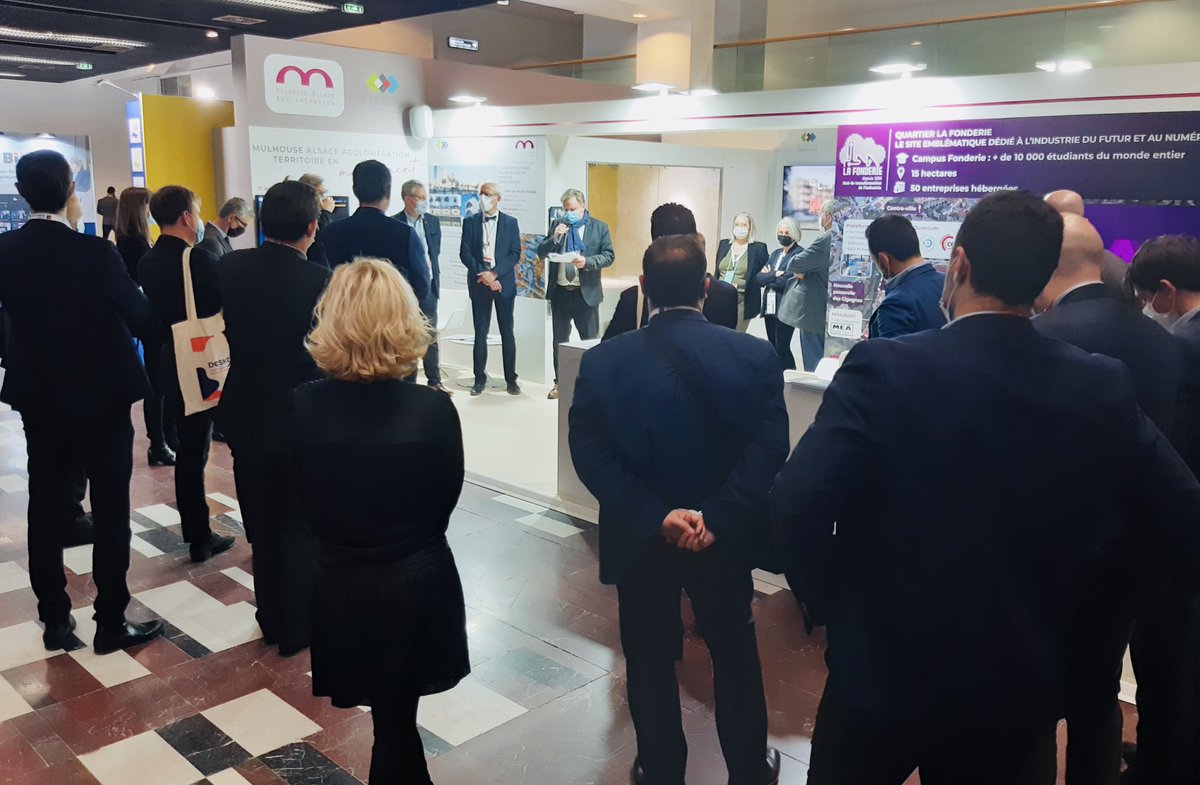 MulhouseAgglo's tweet image. Les échanges continuent au @salonsimi avec nos Vice-Présidents, @Laurent_RICHE pour l’attractivité du territoire et Thierry Belloni pour l’aménagement, @Daniel_Richet @CetimFrance, Thierry Bièvre @ElithisGroupe, @JeanBouille Citivia SPL. Notre culture partenariale est une force!
