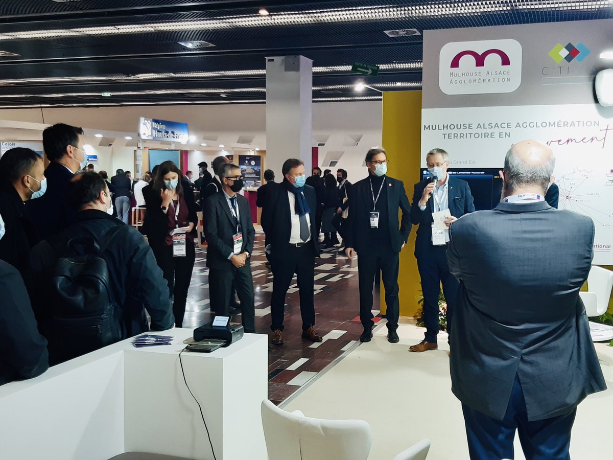 MulhouseAgglo's tweet image. Les échanges continuent au @salonsimi avec nos Vice-Présidents, @Laurent_RICHE pour l’attractivité du territoire et Thierry Belloni pour l’aménagement, @Daniel_Richet @CetimFrance, Thierry Bièvre @ElithisGroupe, @JeanBouille Citivia SPL. Notre culture partenariale est une force!