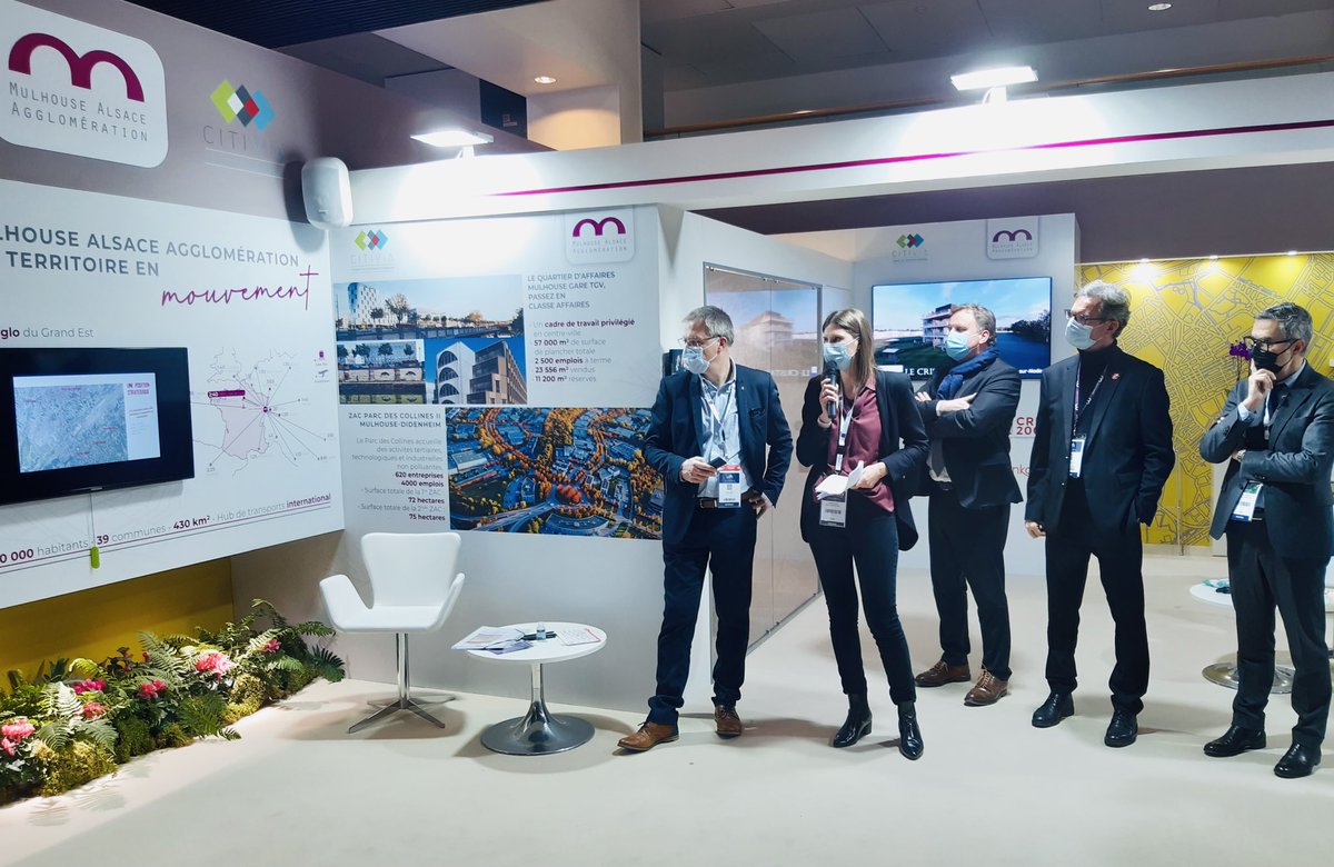 MulhouseAgglo's tweet image. Les échanges continuent au @salonsimi avec nos Vice-Présidents, @Laurent_RICHE pour l’attractivité du territoire et Thierry Belloni pour l’aménagement, @Daniel_Richet @CetimFrance, Thierry Bièvre @ElithisGroupe, @JeanBouille Citivia SPL. Notre culture partenariale est une force!