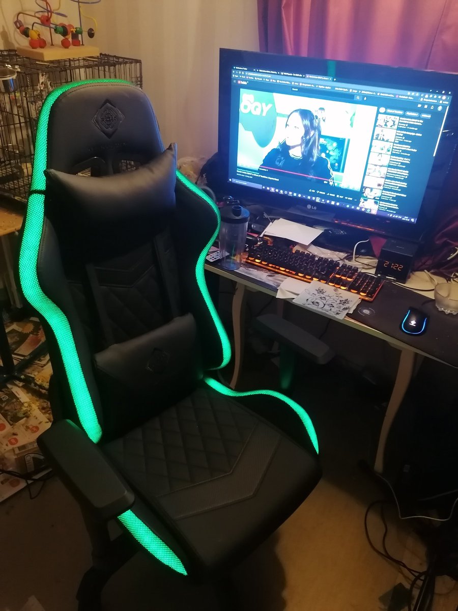 QuietPines tweet media