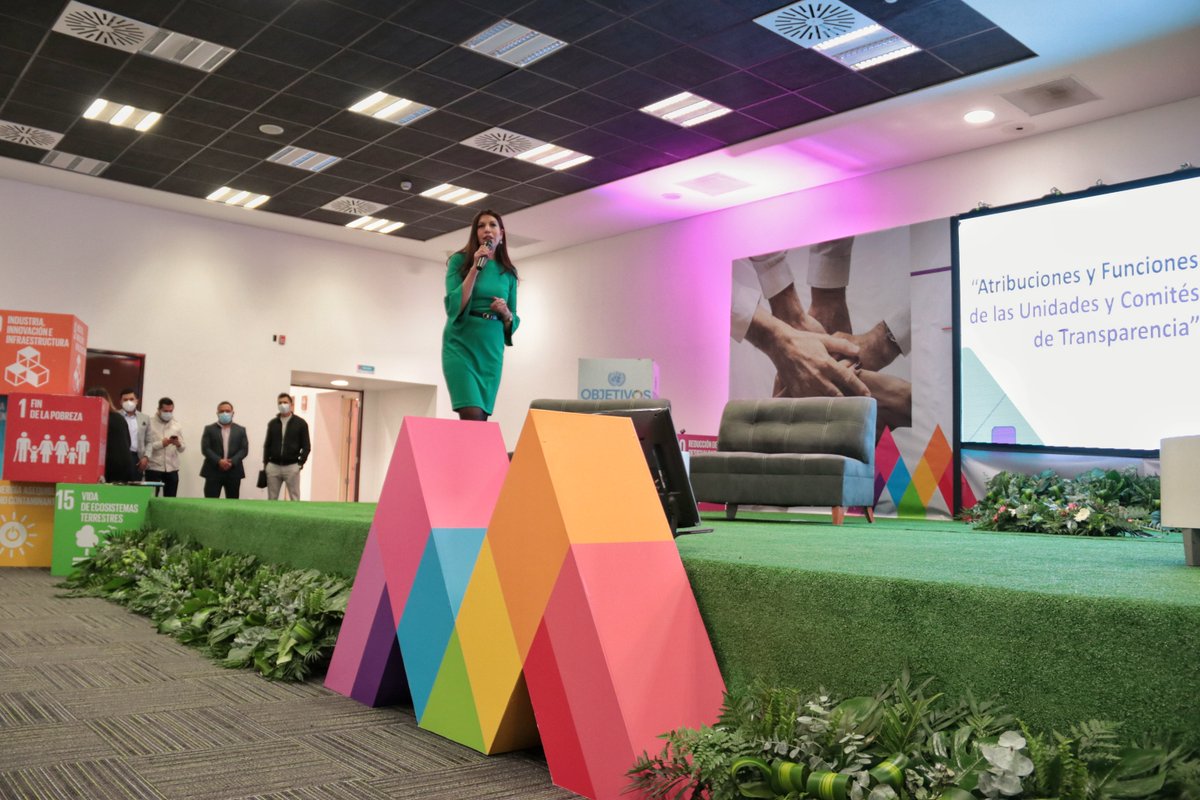En las #JornadasDeAsistenciaTécnica del <a href="/copladem/">COPLADEM</a>, Berenice Arias, Directora General de  Capacitación, Certificación y Políticas Públicas del #Infoem, dictó la ponencia "Atribuciones y funciones de las Unidades de Transparencia para la capacitación de los nuevos titulares".
