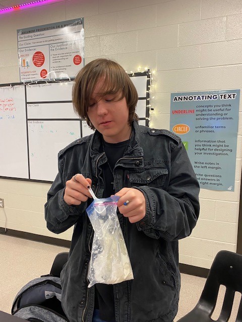 drms_chiefs's tweet photo. Who wants Ice Cream? 8th grade science classes investigated heat transformation using convection, conduction, and radiation to make their own ice cream. #DRMSHandsOnLearning https://t.co/TkMciKOntb