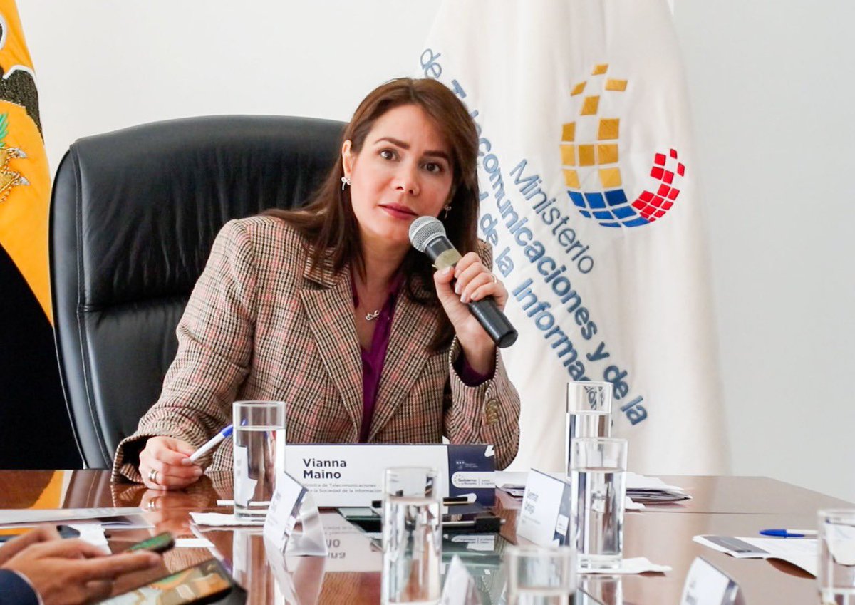 vmaino's tweet photo. La ciberseguridad es nuestra prioridad. Con expertos internacionales de @TelefonicaEC analizamos el trabajo en prevención, protección de datos ciudadanos, políticas, reglamentos y sistemas de alerta. Mejoramos las políticas públicas para el desarrollo de Ecuador en esta área. https://t.co/KEqaLrkjne