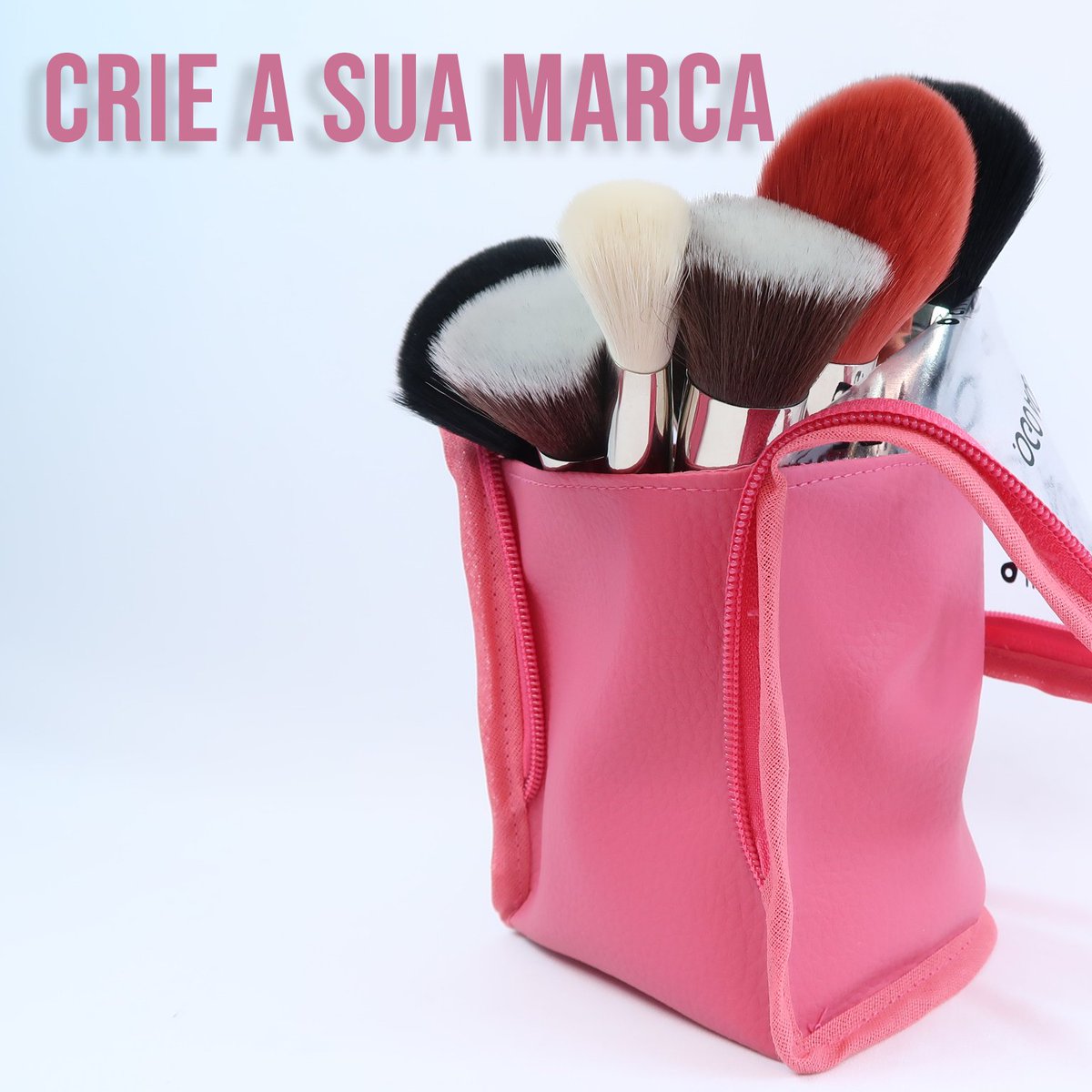 bymakeme's tweet photo. Crie a sua marca!

Além de estojo portátil nossa necessaire é um porta pincel de mesa, prática e útil, podendo te acompanhar em todos os lugares, sendo ela a melhor escolha para você que ama estilo e organização! https://t.co/4cJKKJLt4r