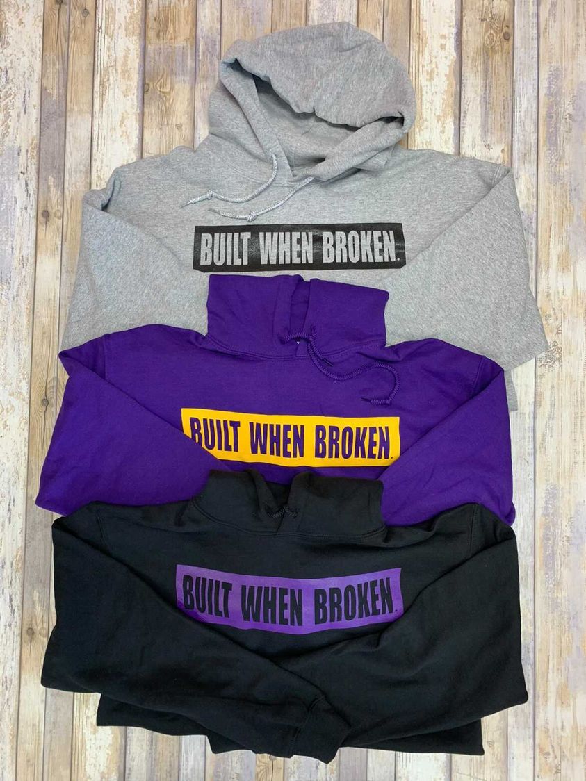 ✨$680 @SupDogsECU x BWB Christmas Giveaway✨ To Enter: 1. FOLLOW: @GridHousesECU, @holtahlers12 2. LIKE + RT 3. @ a friend. More tags = More Chances To Win. 4 $25 & 50 $10 Winners. + 2 $40 BWB Hoodies Winners (🚨ECU ONLY🚨) announced on IG 12/12.