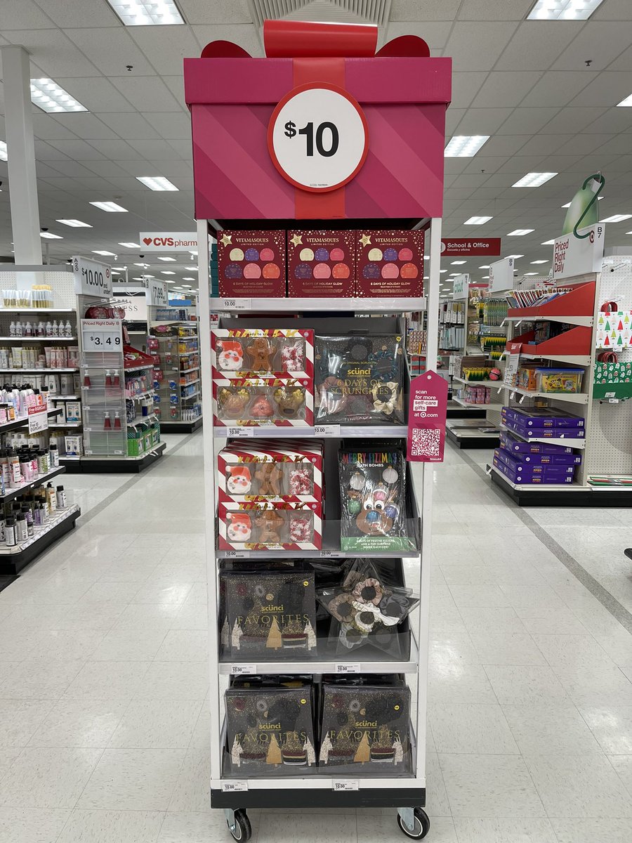 RichardMed12's tweet photo. AMP gifting is out of the back and on the floor!! #drivingsales #T2225 #Target https://t.co/7Oh6RVReEH
