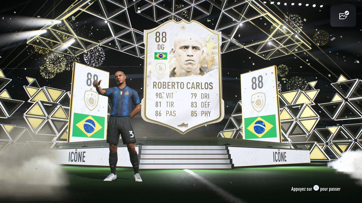 Bahamut_13 tweet media