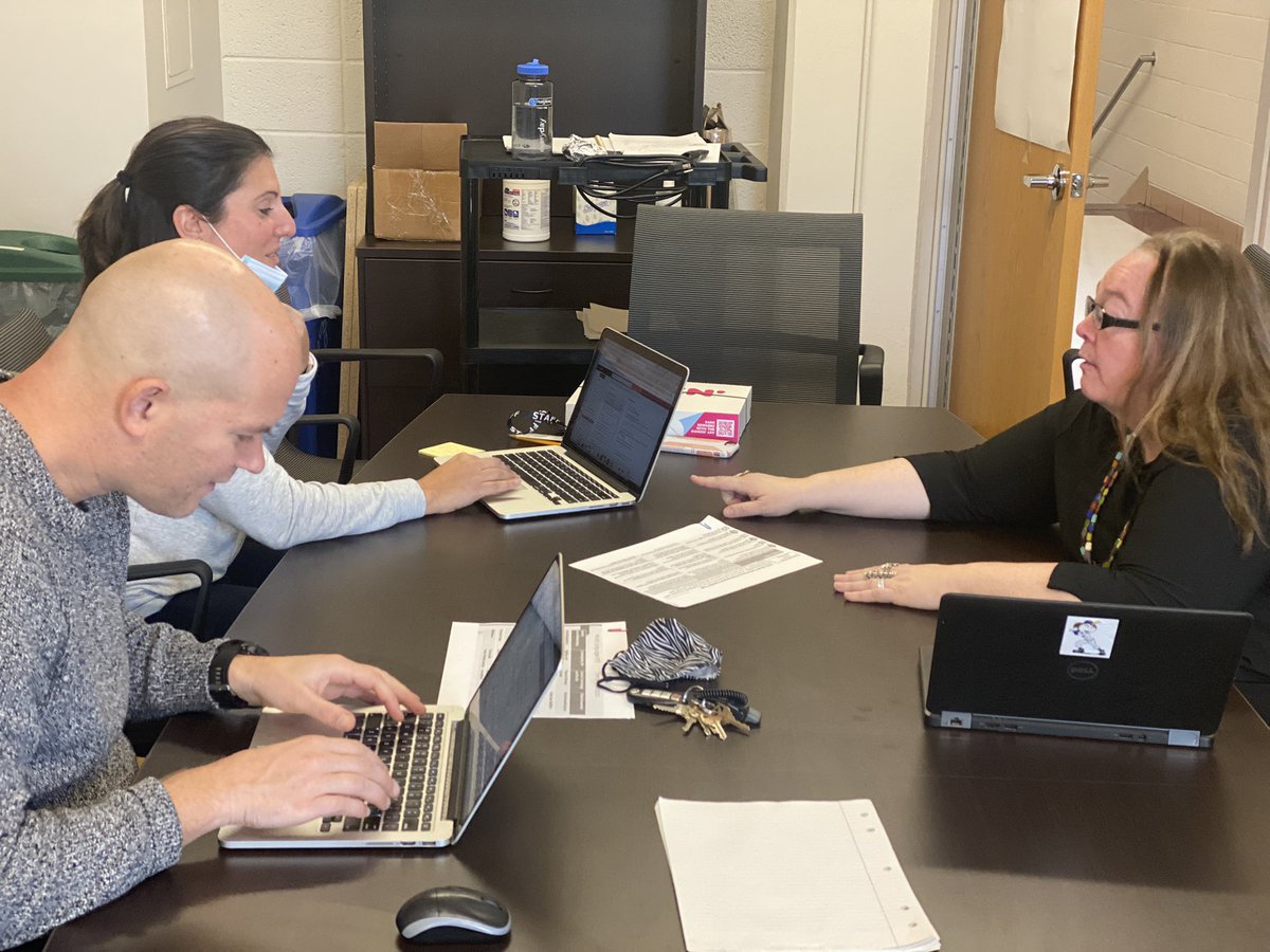 rfranquelli's tweet image. Great Day of PD with Dr. Eddy! #candostatements #performancetasks #authres @WorldLanguageEd @ValhallaSchools @AtletismoVHS @WorldValhalla