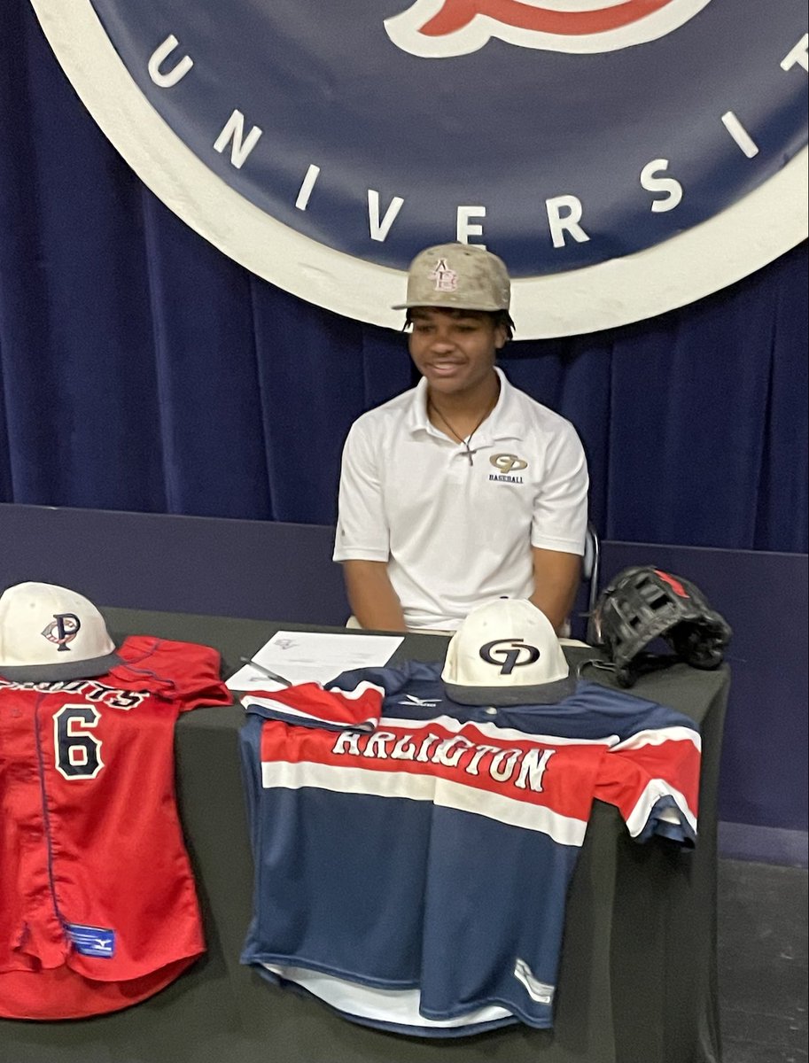 ⁦<a href="/jaxevans03/">Jaxson Evans</a>⁩ gets signing season kicked off for us!  Well earned sir!  We are so proud!