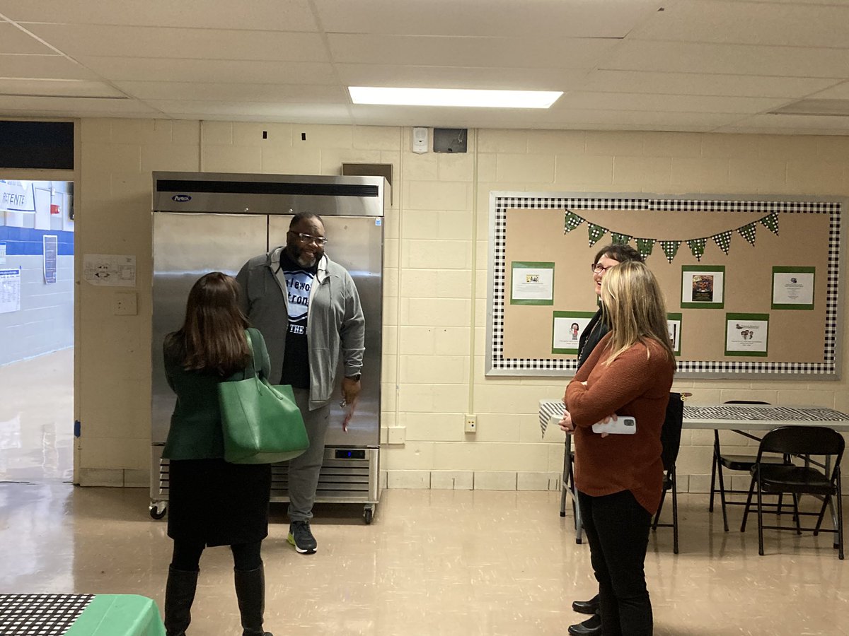 @HCSMidTown (@hcsmidtown) on Twitter photo It was great having members of the district Senior Leadership Team in some MidTown schools to see and support the excellent work. It is a collective effort to ensure that All Children Thrive! <a href="/hamcoschools/">Hamilton County Schools</a> <a href="/ElementaryHardy/">Hardy Elementary</a> <a href="/DalewoodMS/">Dalewood Middle School</a> It was great having members of the district Senior Leadership Team in some MidTown schools to see and support the excellent work. It is a collective effort to ensure that All Children Thrive! <a href="/hamcoschools/">Hamilton County Schools</a> <a href="/ElementaryHardy/">Hardy Elementary</a> <a href="/DalewoodMS/">Dalewood Middle School</a>