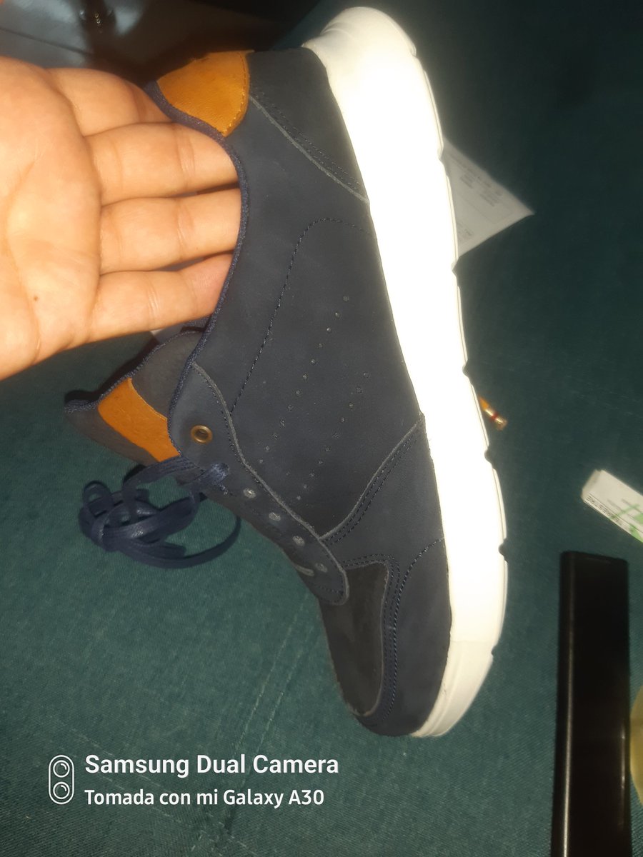 JauthSebasthian's tweet image. Requiero que la marca @BataColombia entregue el producto tal cual la foto.