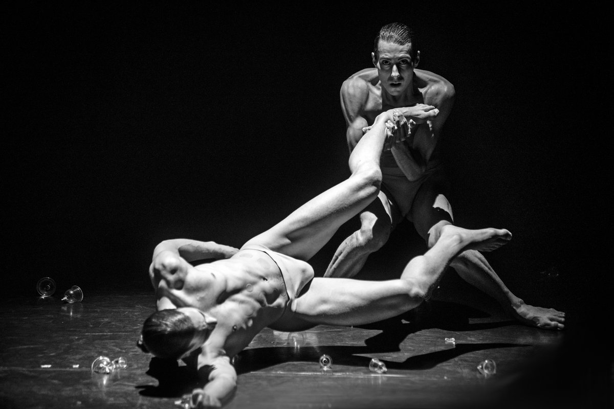 ⚠️ ATENCIÓN ⚠️
El próximo lunes 13 de diciembre, abrimos convocatoria para participar en la novena edición del #CCDT2022 que tendrá lugar del 1 al 3 de abril del 2022. Una plataforma de exhibición para coreógrafas y coreógrafos de Danza Española, Danza Contemporánea y Flamenco.